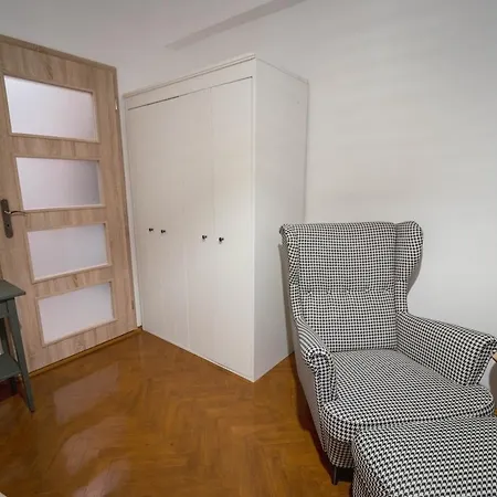 Vibrant & Cozy - A Colorful Base *